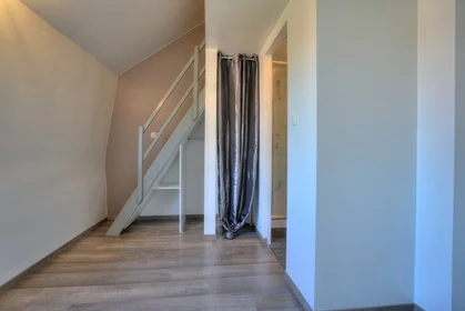 Quarto privado em 76 rue du XXème siecle, imagem 5 de 23