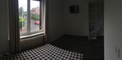 Private room at 76 rue du XXème siecle, image 17 of 19