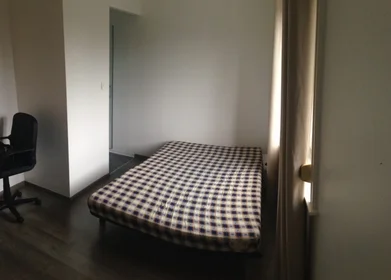 Private room at 76 rue du XXème siecle, image 18 of 19
