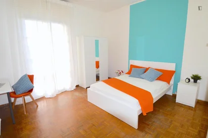 Stanza privata in Via Pastrengo, immagine 1 di 22