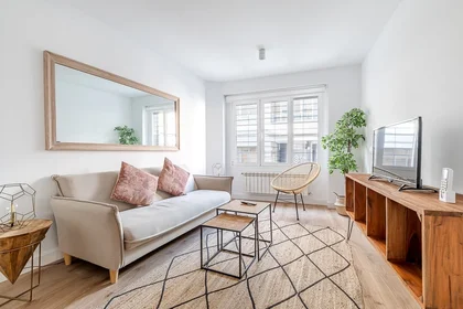 Entire apartment at Calle del Limonero 24, image 2 of 33