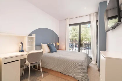 Quarto privado em Ptge. de Paca Soler, 08028 Barcelona, España, imagem 1 de 20