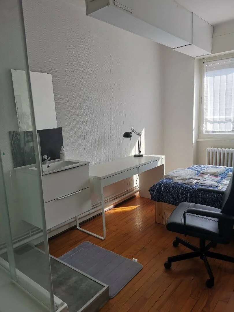 Studentenfreundliches Zimmer in  mit modernen Annehmlichkeiten