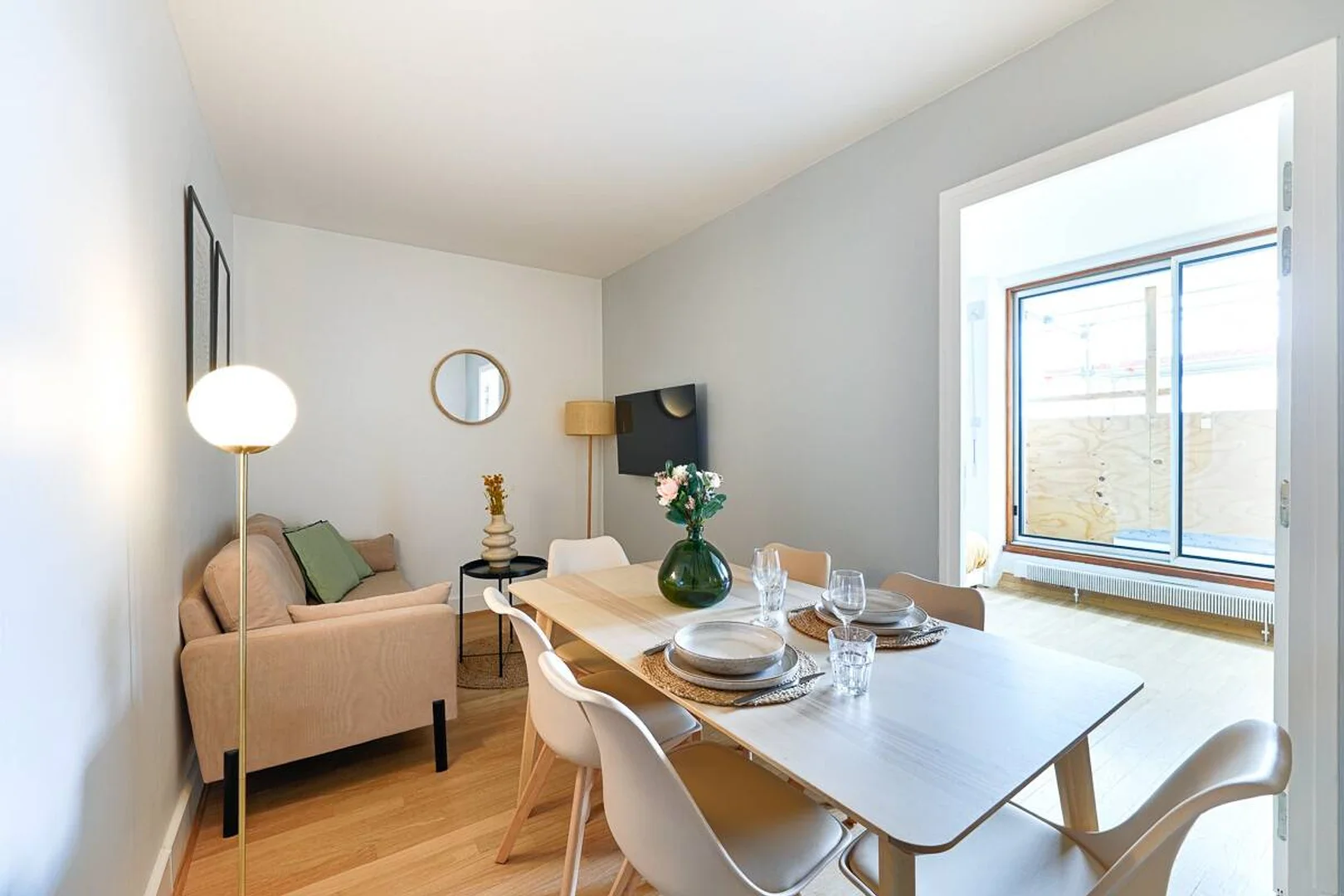 Budget-friendly student room close to campus in 