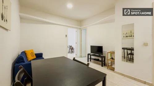 Private room at Carrer de la Lluna, image 16 of 17