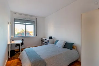 Private room at Cedofeita - Rua de 5, 4º Esquerdo, image 18 of 21