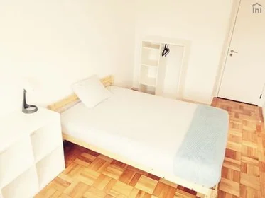 Private room at Cedofeita - Rua de 5, 4º Esquerdo, image 18 of 20