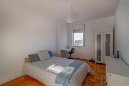 Private room at Cedofeita - Rua de 5, 4º Esquerdo, image 18 of 21