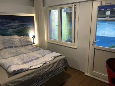 Entire apartment at Sivastopol Sokak 28, image 1 of 10