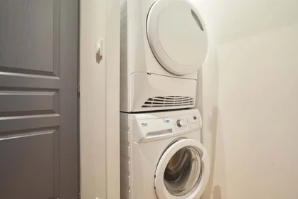 Quarto privado em 149 Rue de Vesle, 51100 Reims, France, imagem 16 de 16