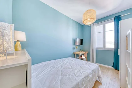 Habitación privada en 27 Rue Châteauneuf, 06000 Nice, France, imagen 1 de 8