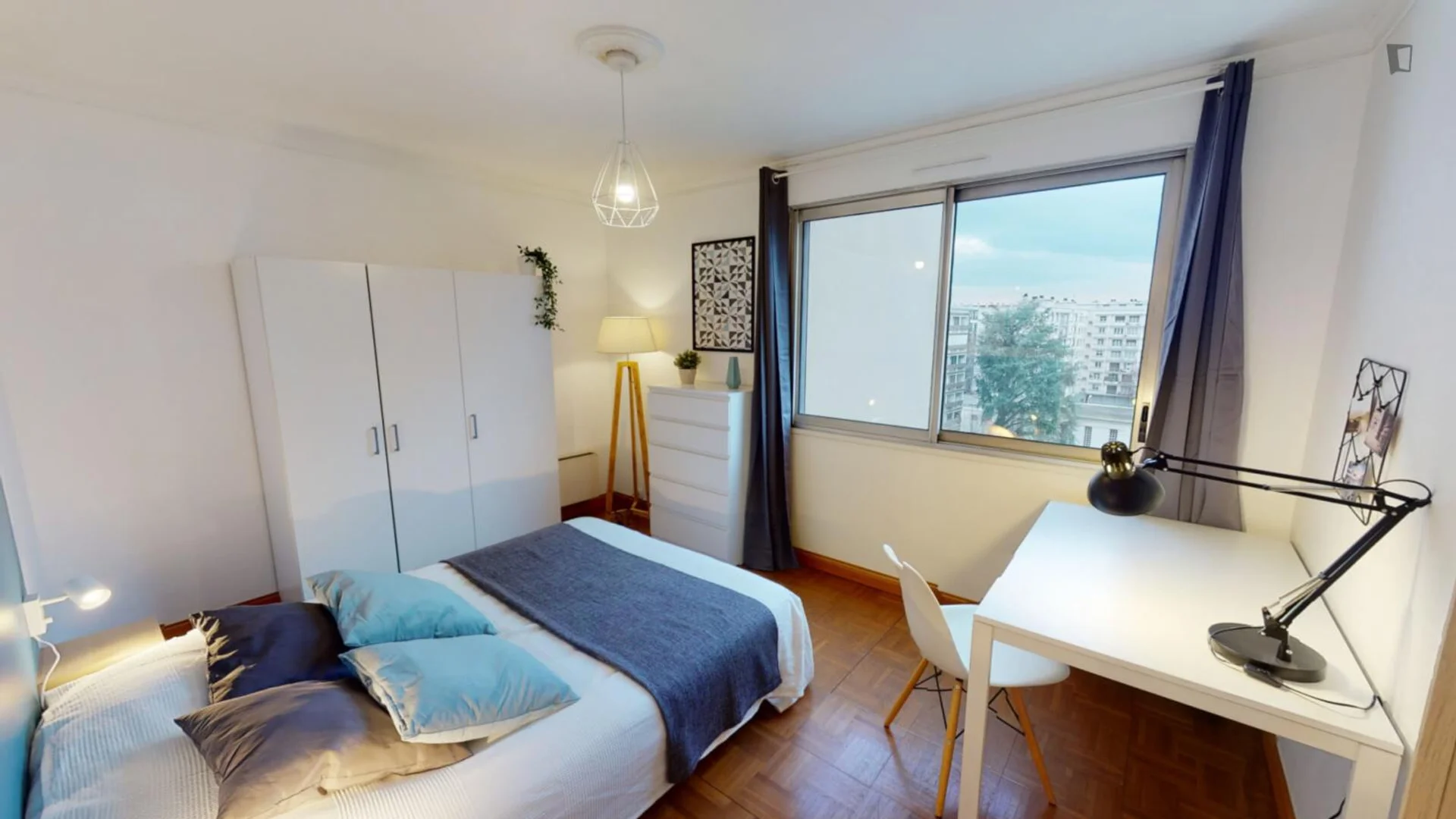 Chambre à louer dans un appartement d'étudiant à , entièrement meublée