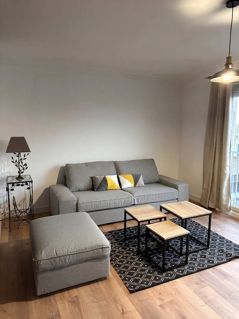 Funktionelles Studentenzimmer perfekt zum Studieren in 