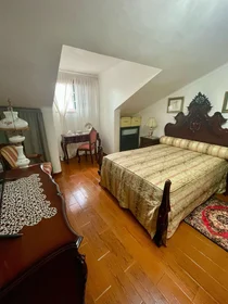 Habitación privada en Travessa Álvaro Anes 26, imagen 1 de 10