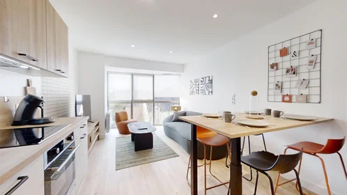 Privatzimmer in der 6 cité d'Aleth, bild 1 von 10