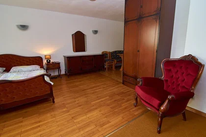Entire apartment at Rožna Dolina, cesta XVII, image 1 of 10