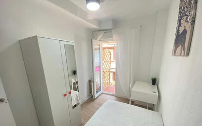 Stanza privata in Calle de, C. Francisco Ordónez, 5, Villaverde, 28021 Madrid, Spain, immagine 1 di 17