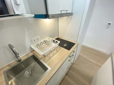 Stanza privata in Calle de, C. Francisco Ordónez, 5, Villaverde, 28021 Madrid, Spain, immagine 11 di 17