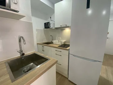 Stanza privata in Calle de, C. Francisco Ordónez, 5, Villaverde, 28021 Madrid, Spain, immagine 12 di 17