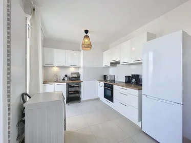 私人房间 在住宅内 在 33 bis Rue du Landy, 16的图像9