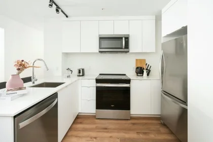Alojamiento entero en residencia en 1680 Av. Lincoln, Montréal, QC H3H 1G9, Canada, imagen 14 de 31