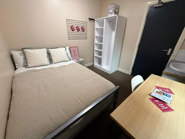 Private room at Dallas Street Preston PR1 7UY, UK, image 1 of 7