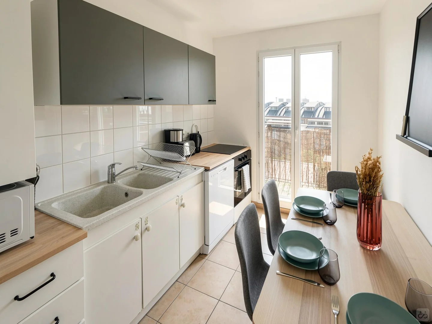 Habitación estudiantil económica con ubicación conveniente en 