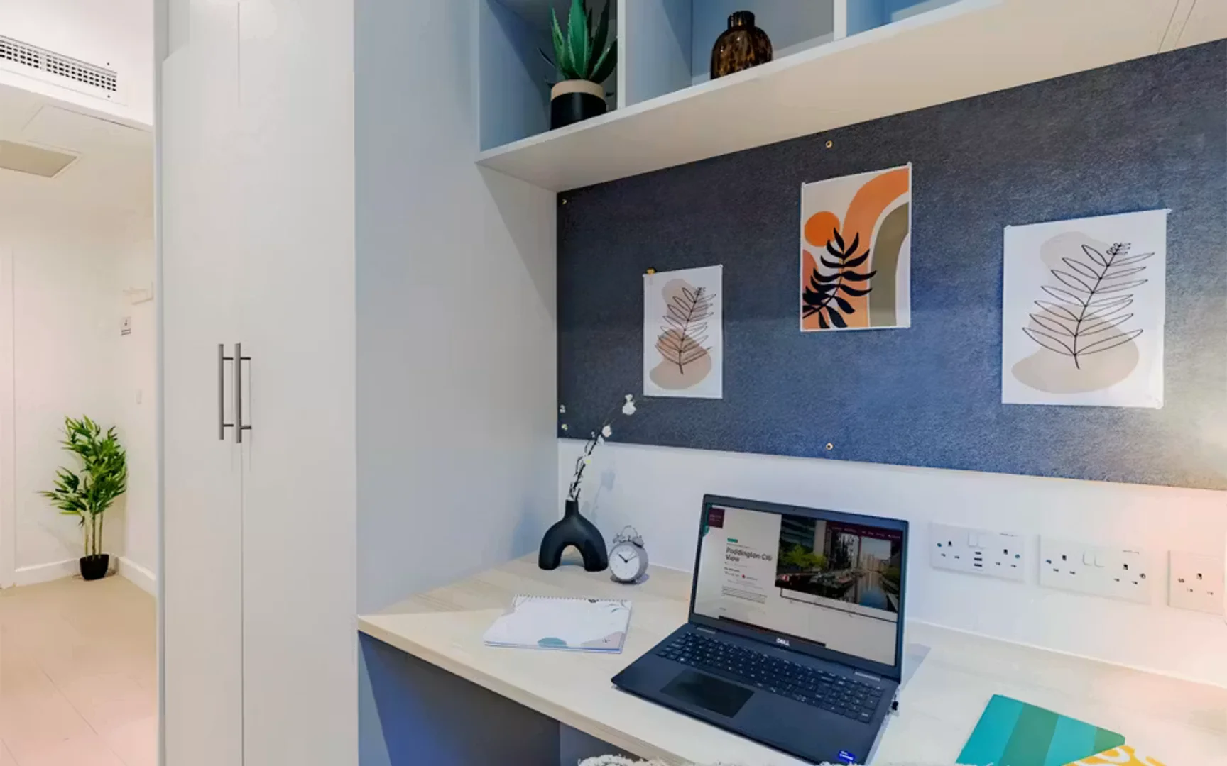 Student-friendly room in  with modern amenities