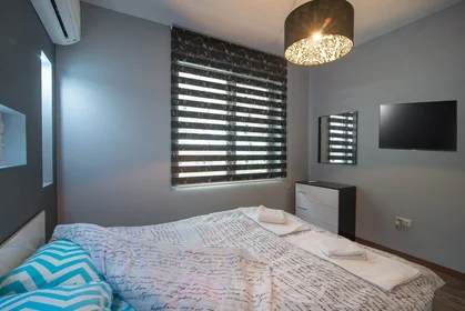 Apartamento inteiro em улица „Архитект Петко Момчилов“ 3, Varna, Bulgaria, imagem 11 de 15