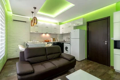 Apartamento inteiro em улица „Архитект Петко Момчилов“ 3, Varna, Bulgaria, imagem 3 de 15