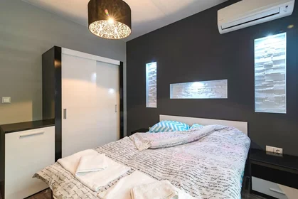 Apartamento inteiro em улица „Архитект Петко Момчилов“ 3, Varna, Bulgaria, imagem 10 de 15