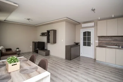 Apartamento inteiro em улица „Архитект Петко Момчилов“ 5, Varna, Bulgaria, imagem 15 de 16