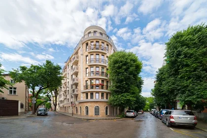 Apartamento inteiro em ul. "Yoan Ekzarh" 16, Varna, Bulgaria, imagem 1 de 10