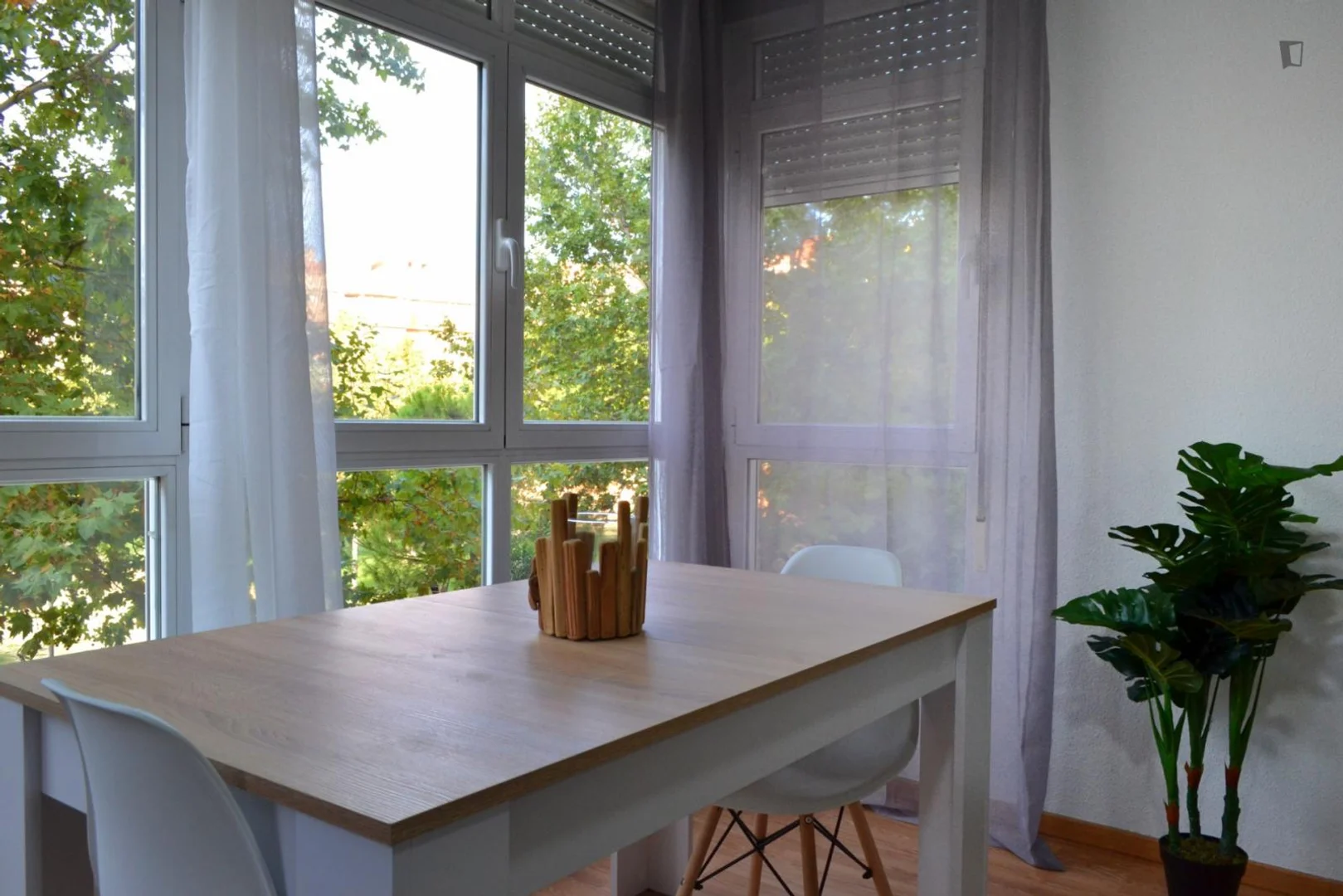 Habitación estudiantil económica cerca del campus en 