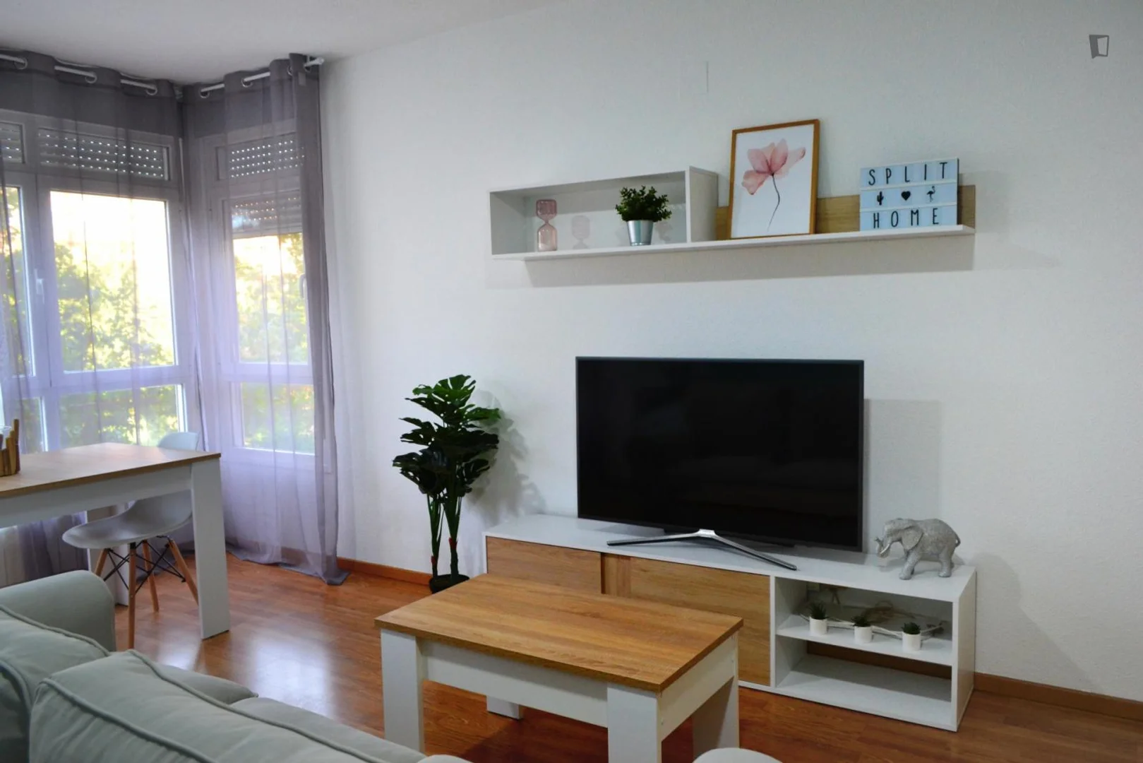 Habitación estudiantil económica cerca del campus en 