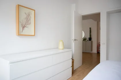 Dairenin tamamı konumu Calle Sabino Berthelot 32, 10 22 görüntüsü