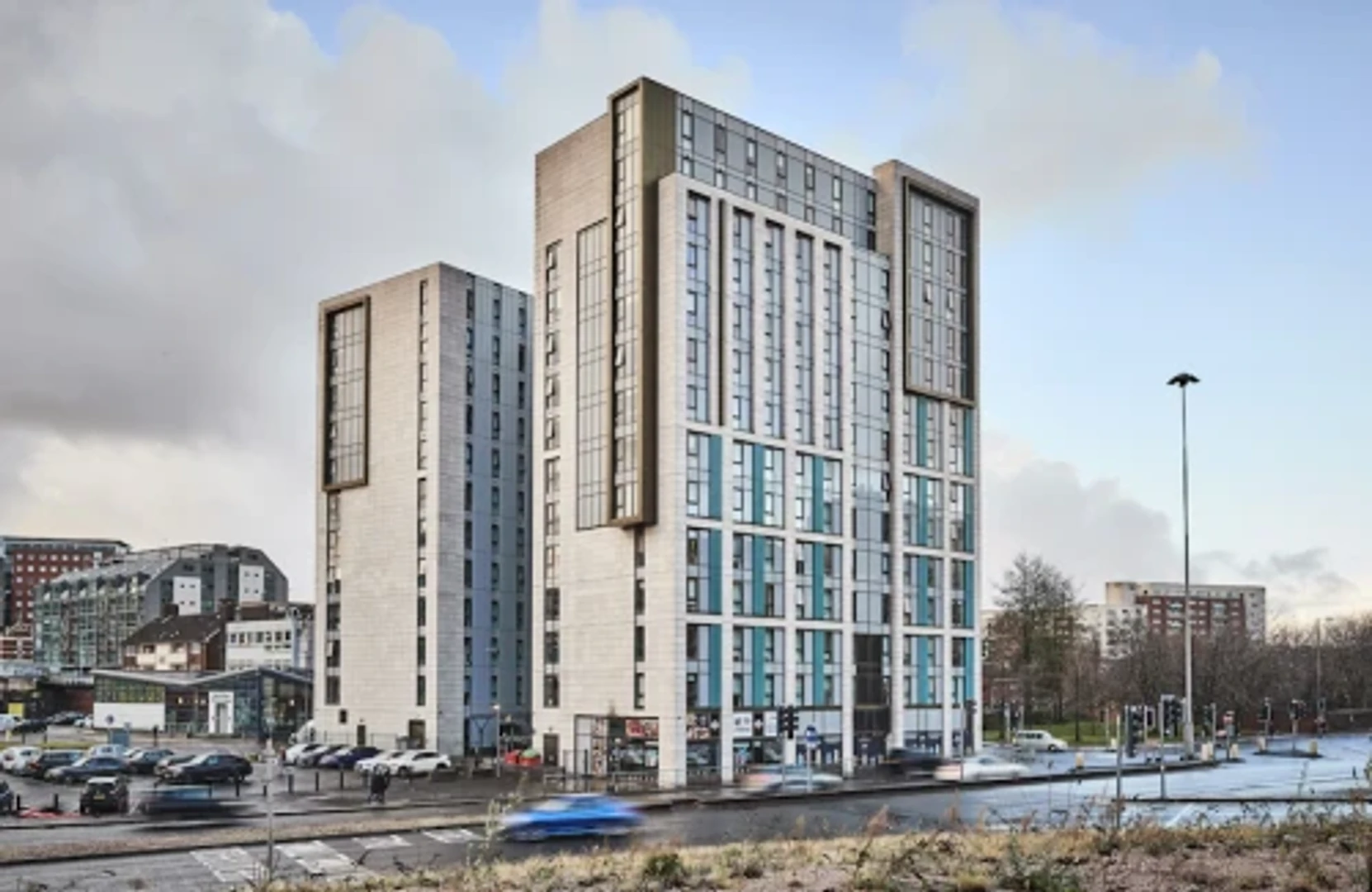 Quarto de estudante económico com localização conveniente em 