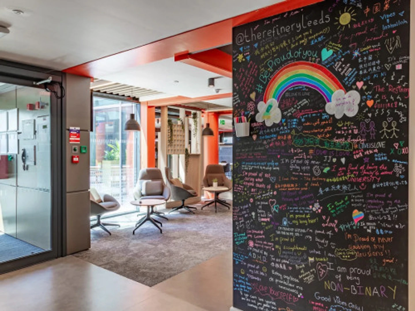 位于的学生公寓，明亮通风，交通便利