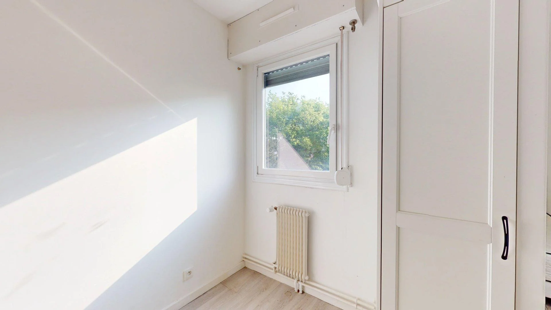 Habitación en apartamento estudiantil en alquiler en , completamente amueblado