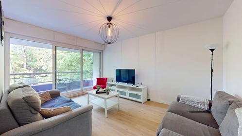 Privatzimmer in der 20 Square Du Haut Blosne, bild 25 von 40