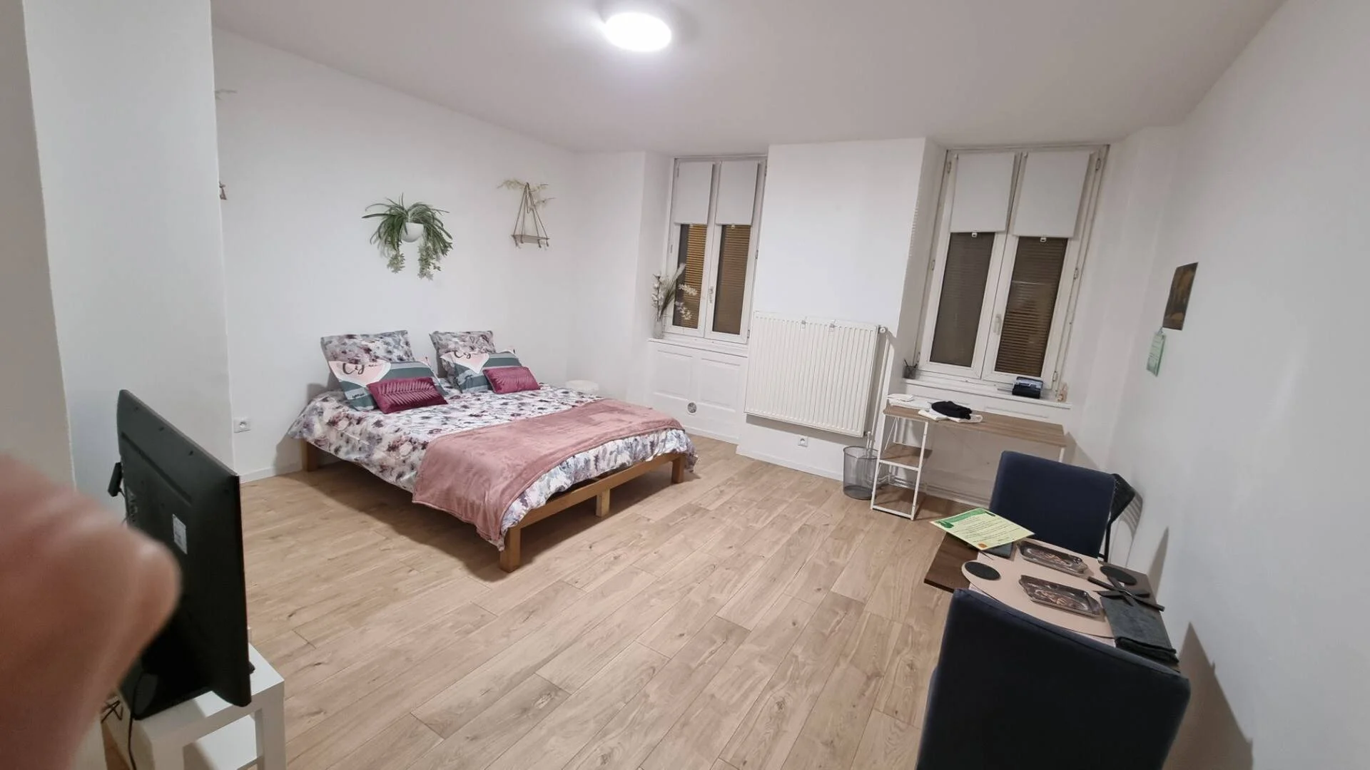 Habitación para estudiantes en  con área de estudio y facilidades compartidas
