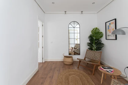 Quarto privado em Ibiza, Madrid, imagem 7 de 21