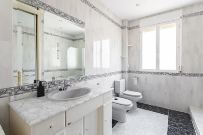 Quarto privado em Ibiza, Madrid, imagem 10 de 21
