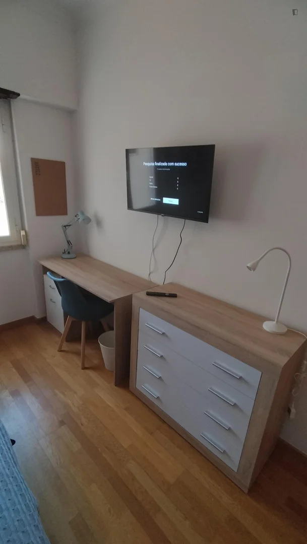 Przyjazny dla studentów pokój w  z nowoczesnymi udogodnieniami