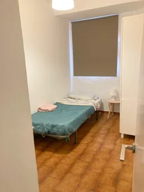 Dairenin tamamı konumu Barriada Nuestra Señora de la Oliva 103, 8 14 görüntüsü
