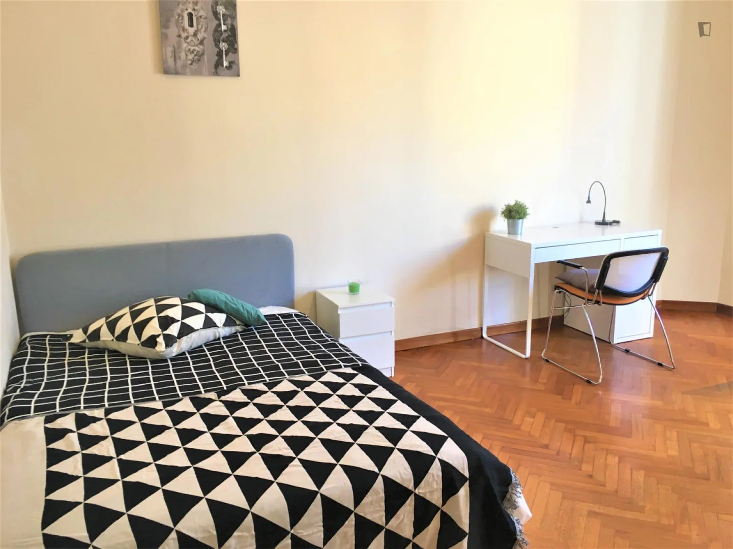 Ekonomiczny pokój studencki z dogodną lokalizacją w 