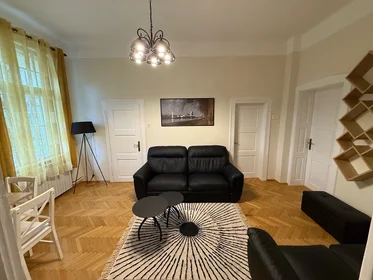 Całe miejsce Ulica cara Hadrijana 17, obraz 1 10