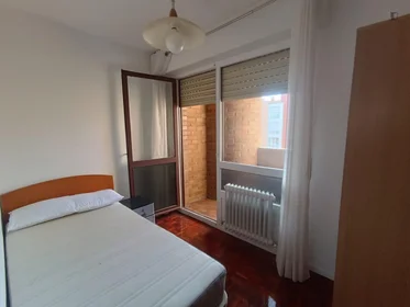 Stanza privata in Calle Pedro Malón de Chaide, immagine 1 di 10