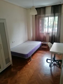 Stanza privata in Avenida Infante Juan Manuel, immagine 1 di 12