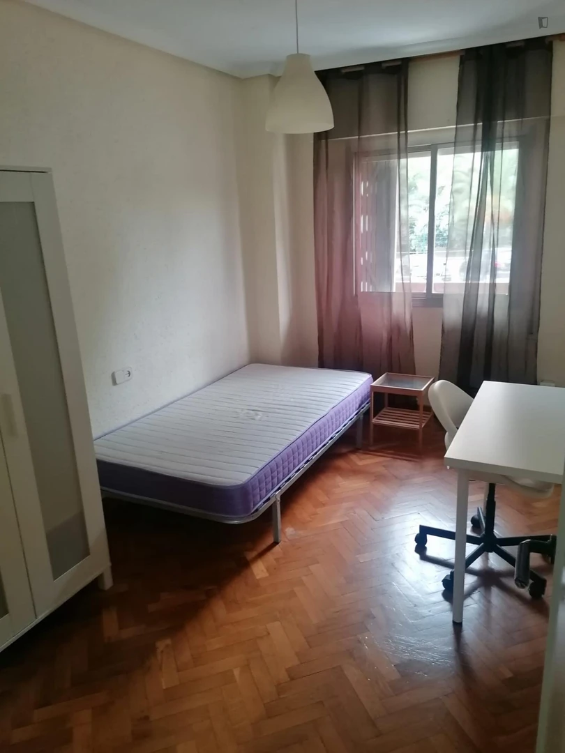 Camera per studenti economica vicino al campus a 